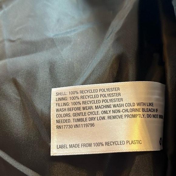 New-all in motion-L-black-Double full zip with Velcro and snaps jacket/coat - Picture 2 of 13